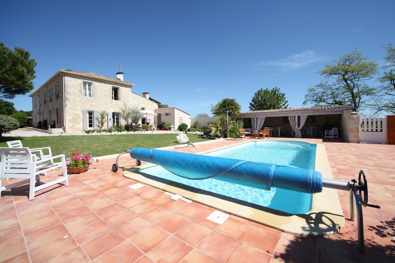 Oeno-Lodge Saint-Germain-d'Esteuil Bagian luar foto